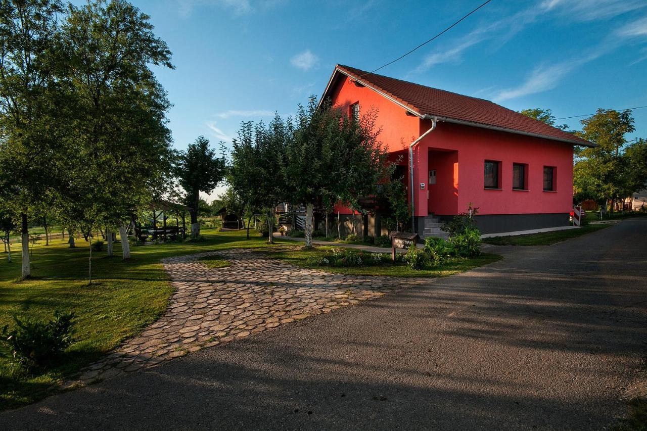 Filip Apartment Rakovica Buitenkant foto