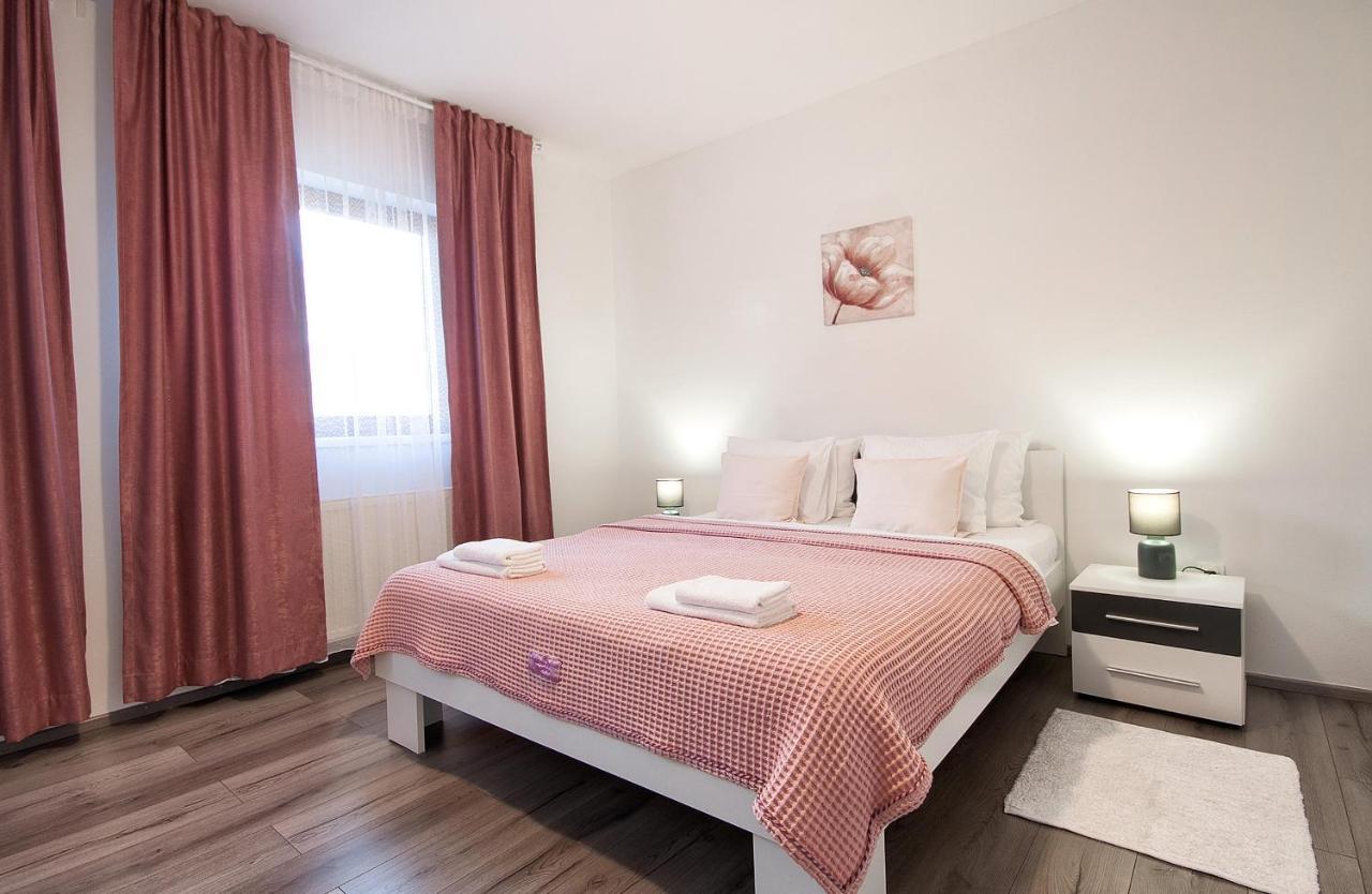 Filip Apartment Rakovica Buitenkant foto