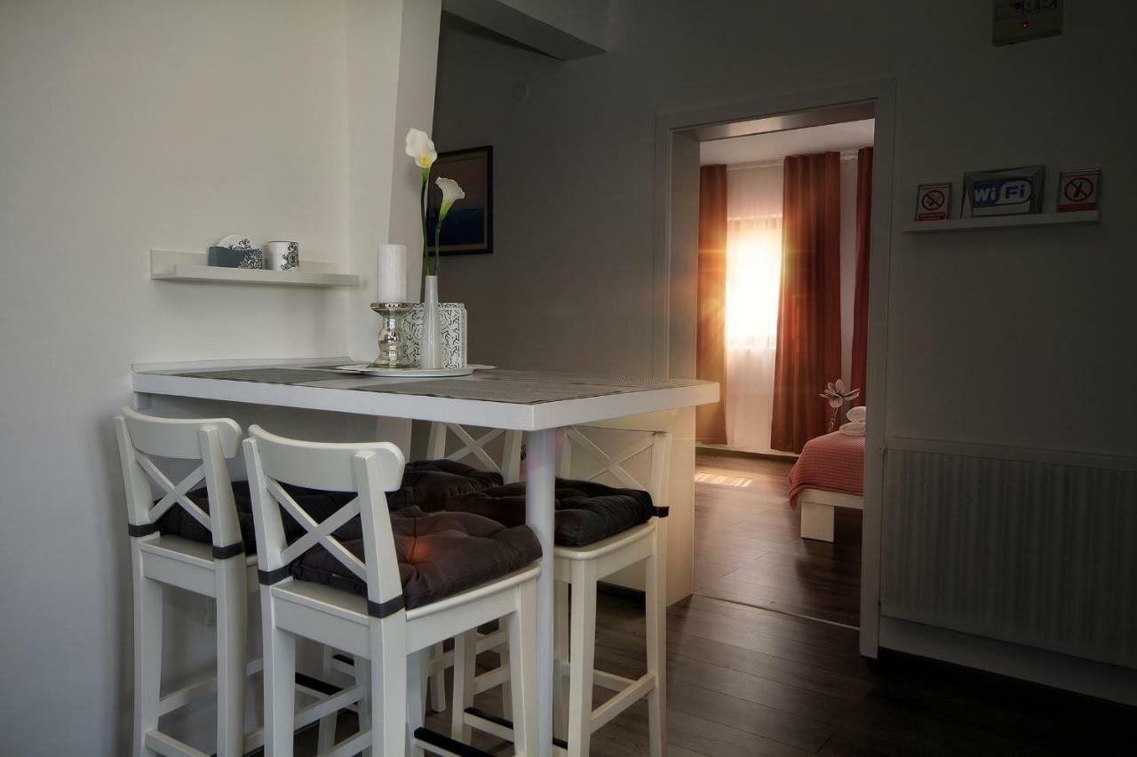 Filip Apartment Rakovica Buitenkant foto