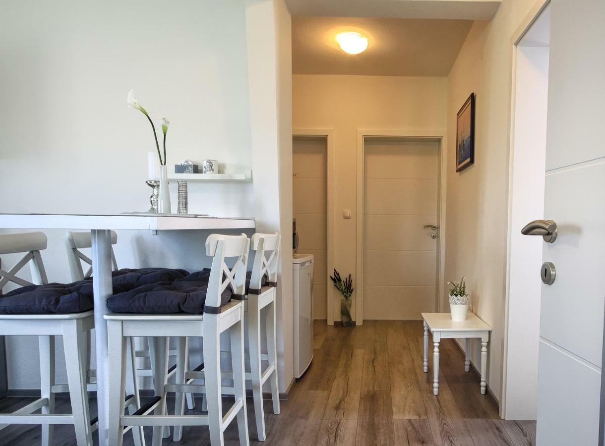 Filip Apartment Rakovica Buitenkant foto
